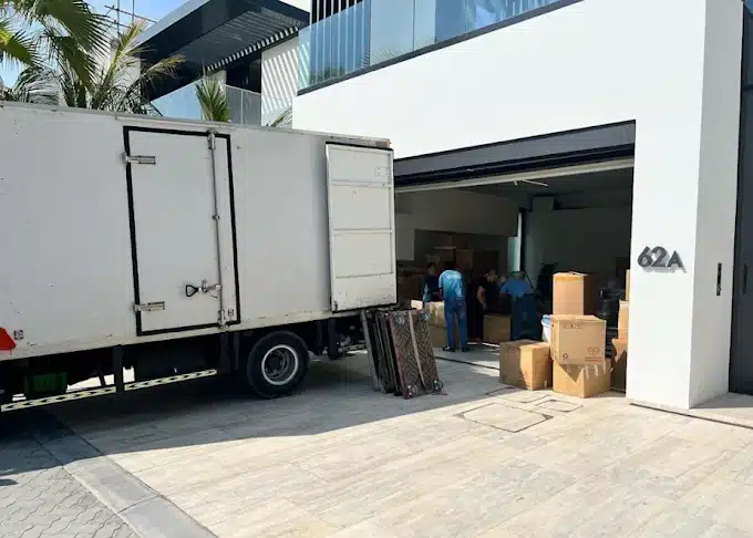 self storage dubai