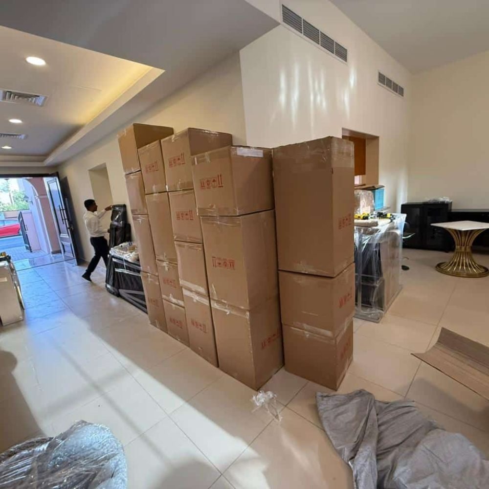 luggage storage near me